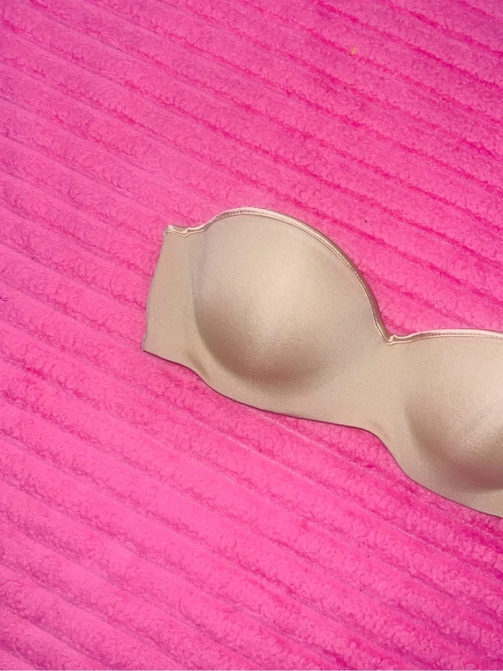 Natori Strapless Bandeau Bra in Nude